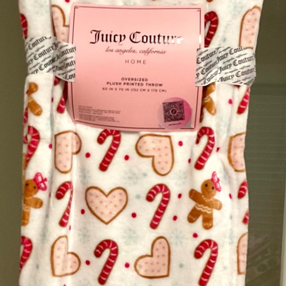 Juicy Couture 🎁NWT Christmas Candy Cane 50 × 70 Inch Plush Throw🎁 Gift Ready - Picture 2 of 4